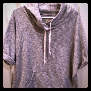 Hollister beachy ss sweatshirt